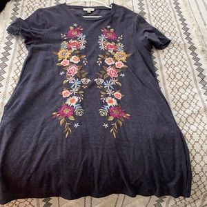 Embroidered midi dress